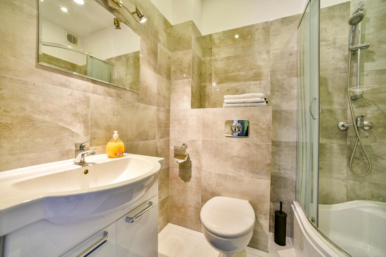 Apartament U Ewy W Kolobrzegu Podczele - 2 Sypialnie 50M2, Wifi I Darmowy Parking! Экстерьер фото
