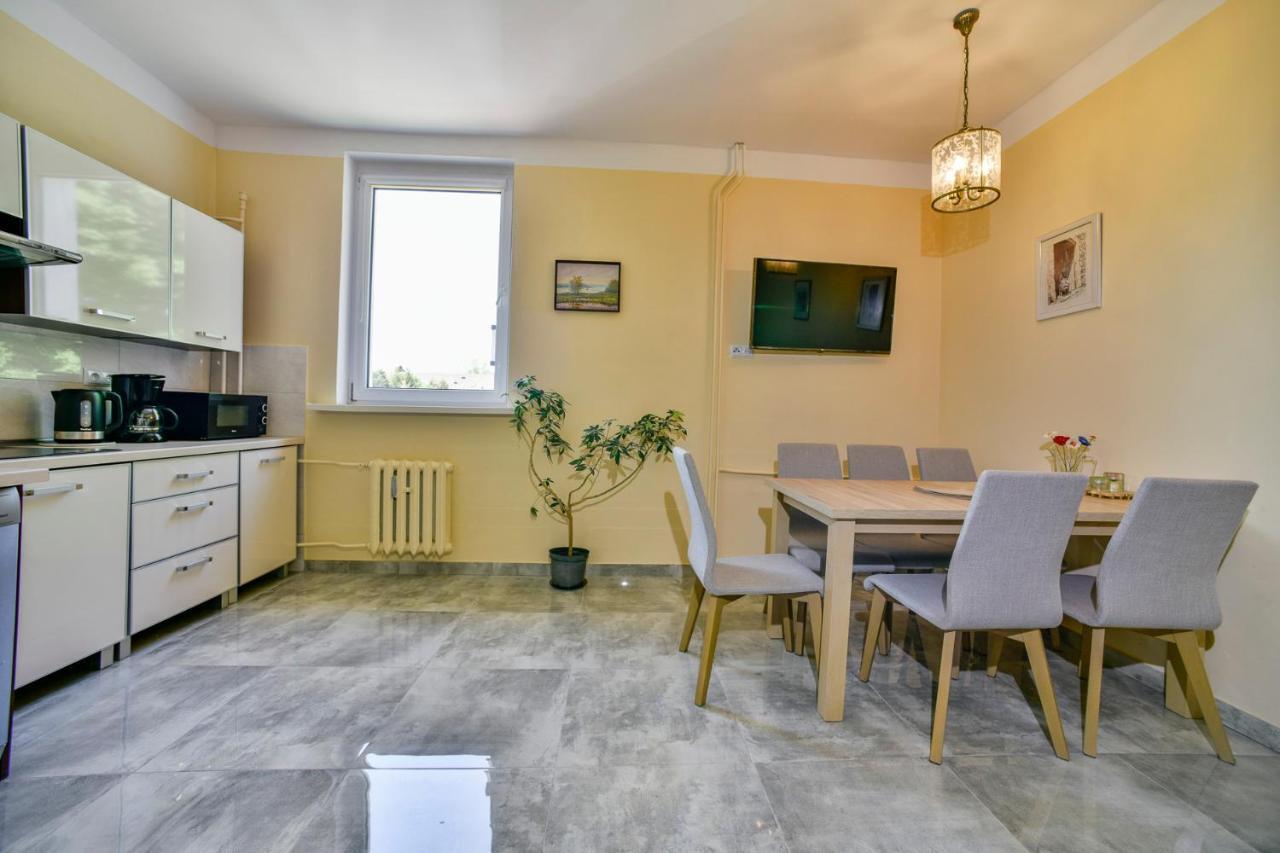 Apartament U Ewy W Kolobrzegu Podczele - 2 Sypialnie 50M2, Wifi I Darmowy Parking! Экстерьер фото