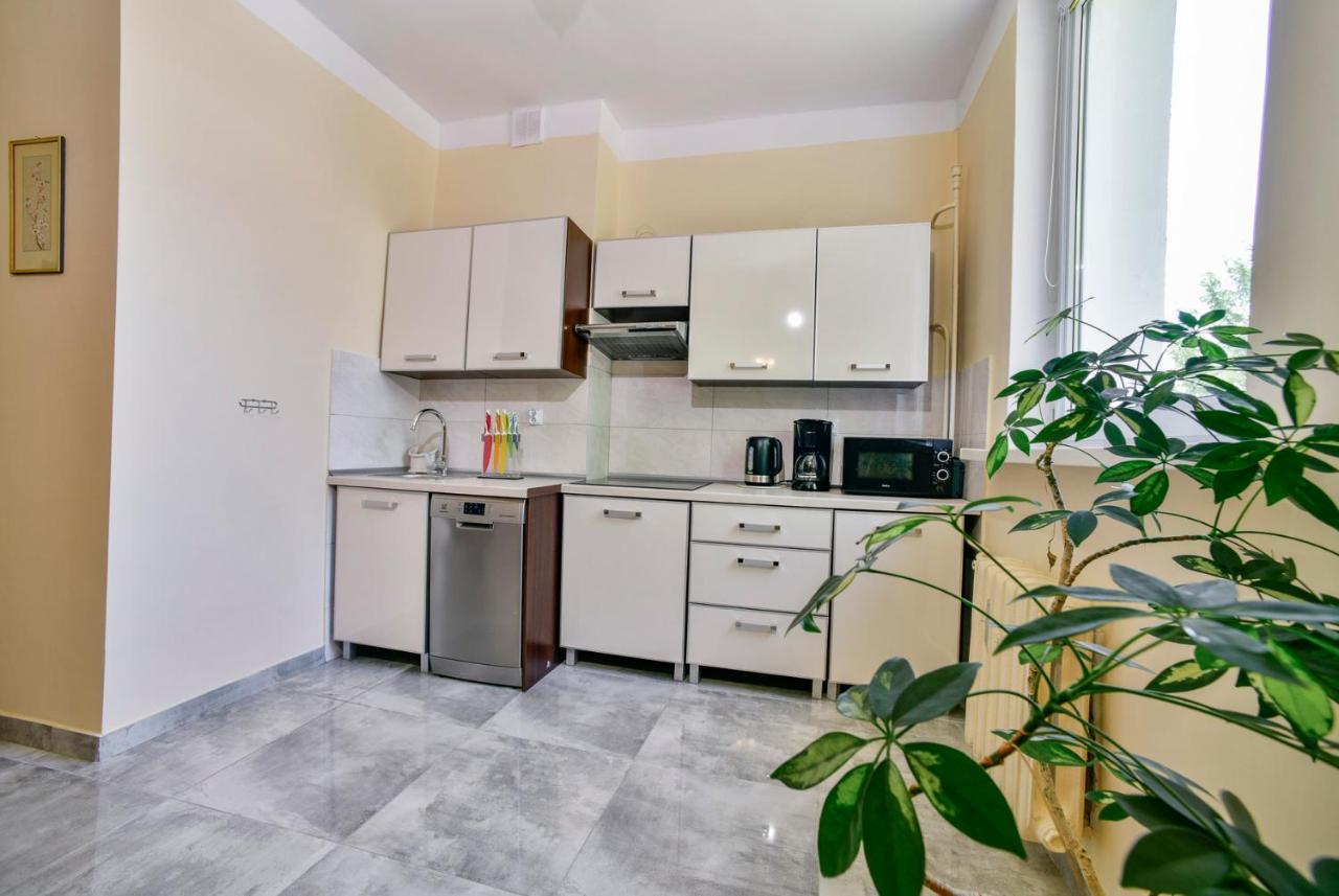 Apartament U Ewy W Kolobrzegu Podczele - 2 Sypialnie 50M2, Wifi I Darmowy Parking! Экстерьер фото