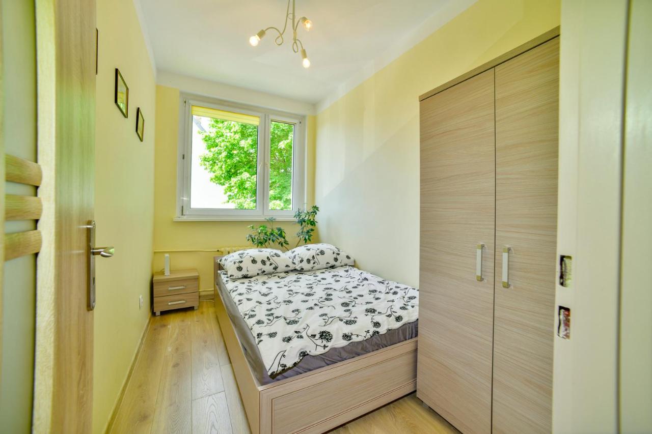 Apartament U Ewy W Kolobrzegu Podczele - 2 Sypialnie 50M2, Wifi I Darmowy Parking! Экстерьер фото