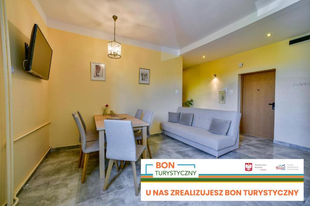 Apartament U Ewy W Kolobrzegu Podczele - 2 Sypialnie 50M2, Wifi I Darmowy Parking! Экстерьер фото